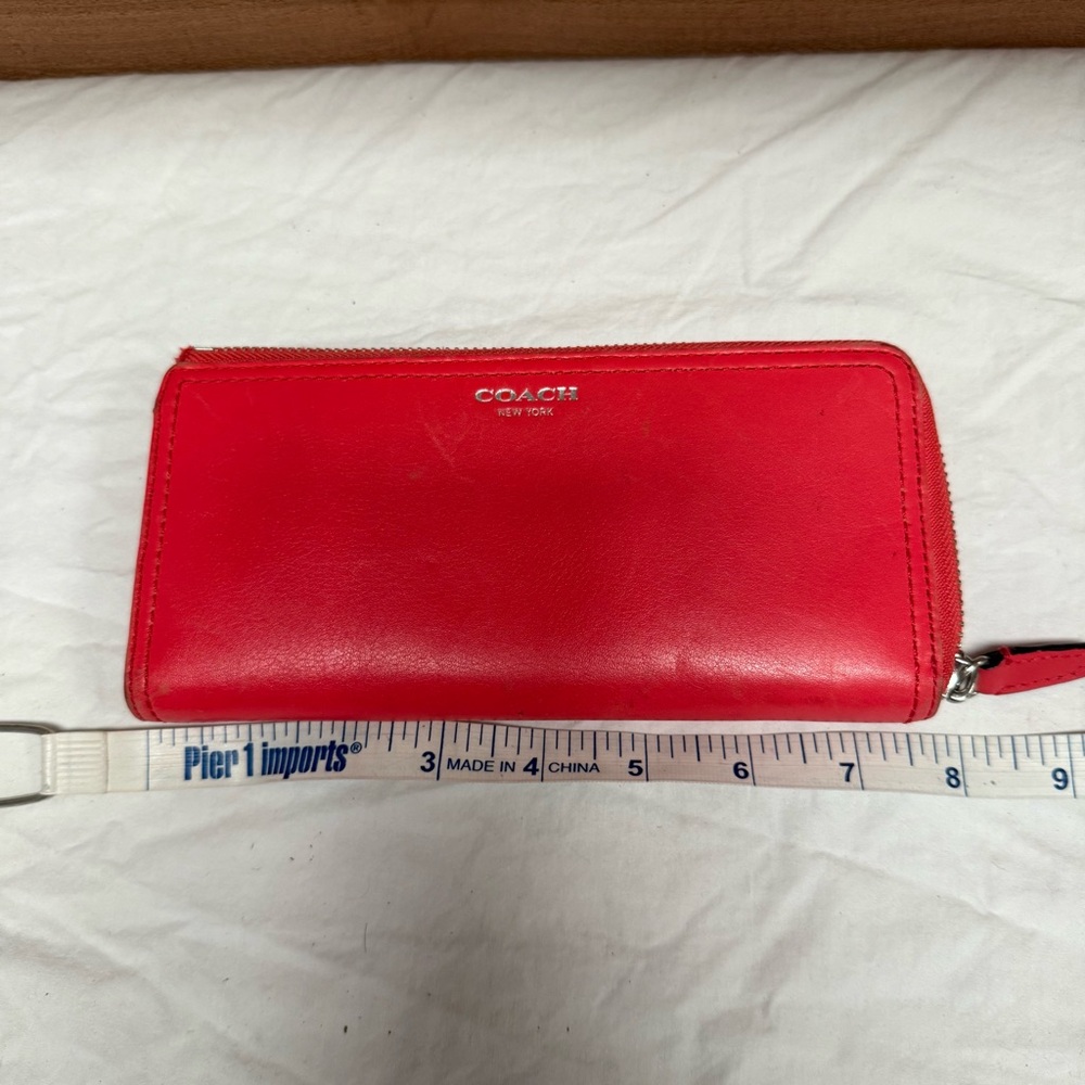 Coach Scarlet Leather Zip Wallet - Picture 4 of 4